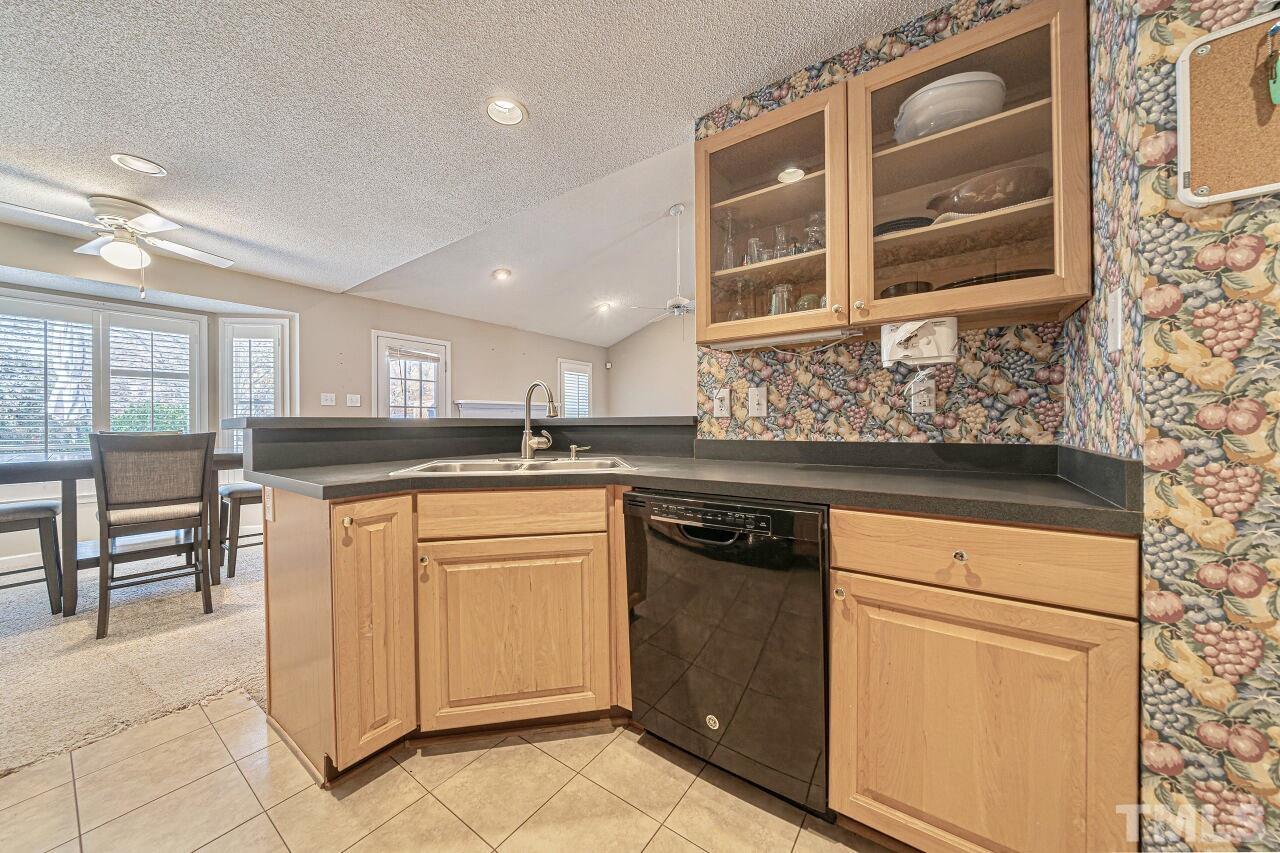 1909 Mishicot Court Raleigh, NC 27604 - Photo 11 of 32 Gallery Image 11