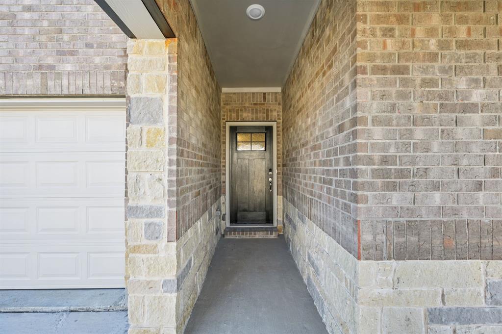 505 Stagg Street McKinney, TX 75069 - Photo 2 of 39 a view of a bathroom