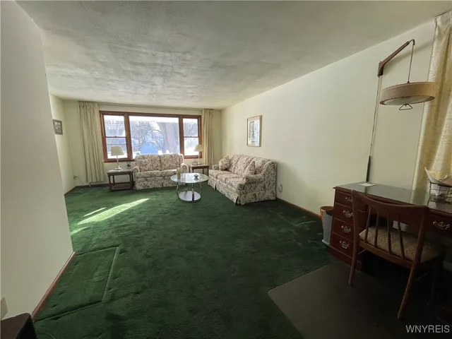 $2,400 | 1825 Winter Road, Grand Island, NY 14072