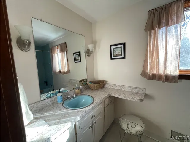 $2,400 | 1825 Winter Road, Grand Island, NY 14072