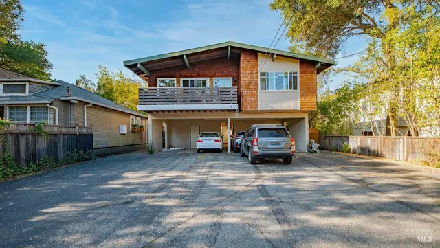 $3,450 | 40 Magnolia Avenue, Unit 2, San Anselmo, CA 94960