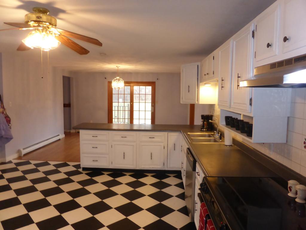 79 North Pownal Road Pownal, VT 05260 - Photo 10 of 35