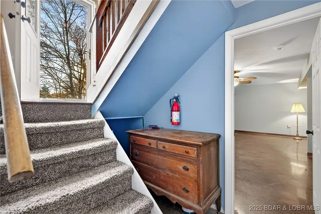 $365,000 | 557 Ball Park Road, Camdenton, MO 65020