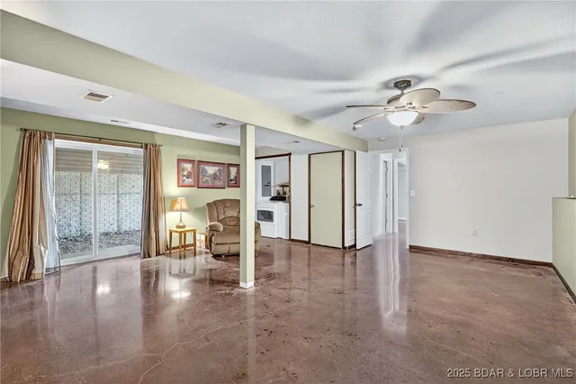 $365,000 | 557 Ball Park Road, Camdenton, MO 65020