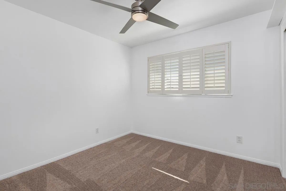 2567 Pheasant Drive San Diego, CA 92123 - Photo 20 of 31 an empty room with a window