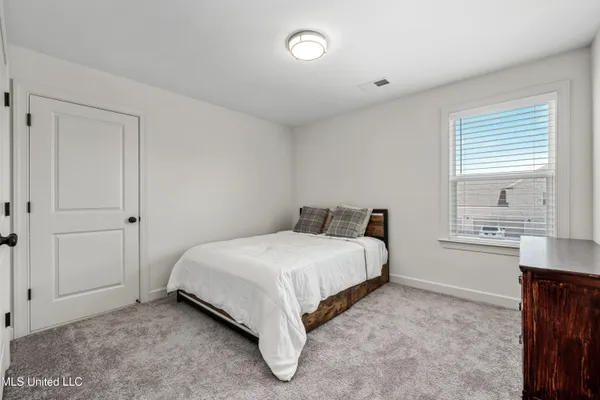 $450,000 | 4432 John Wood Lane, Olive Branch, MS 38654