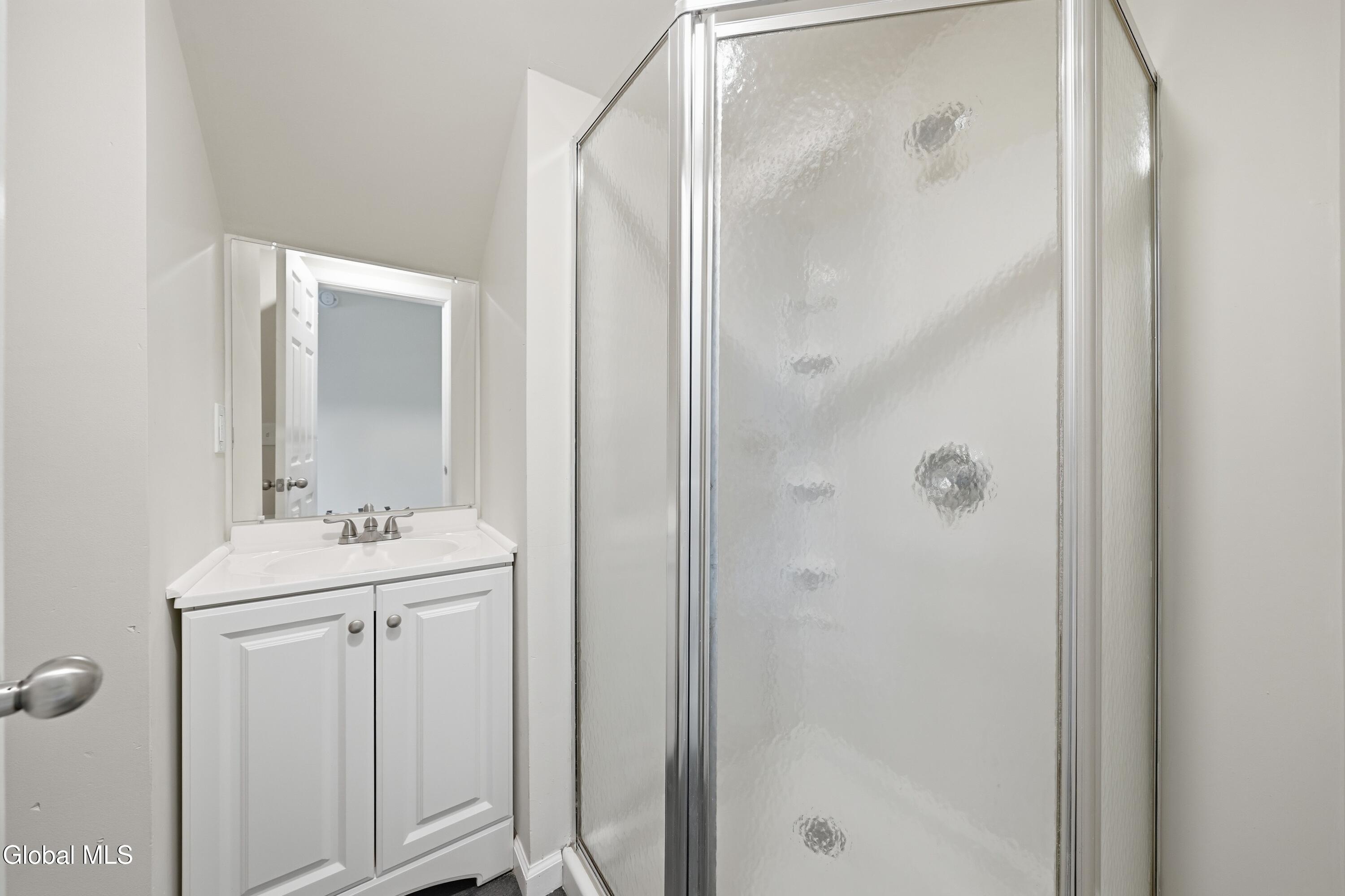 9 Lower Newtown Road Halfmoon, NY 12188 - Photo 17 of 25 Bathroom 2