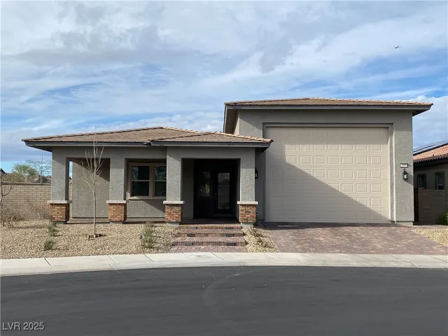 $720,000 | 677 Gibbons Grove Street, Henderson, NV 89011