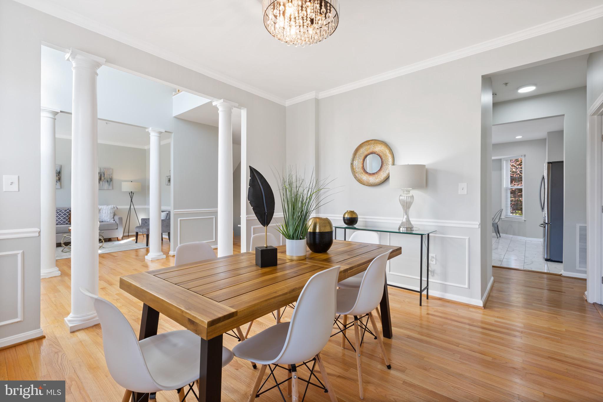 11400 Belvidere Road Bowie, MD 20721 - Photo 12 of 49 Beautiful chandelier