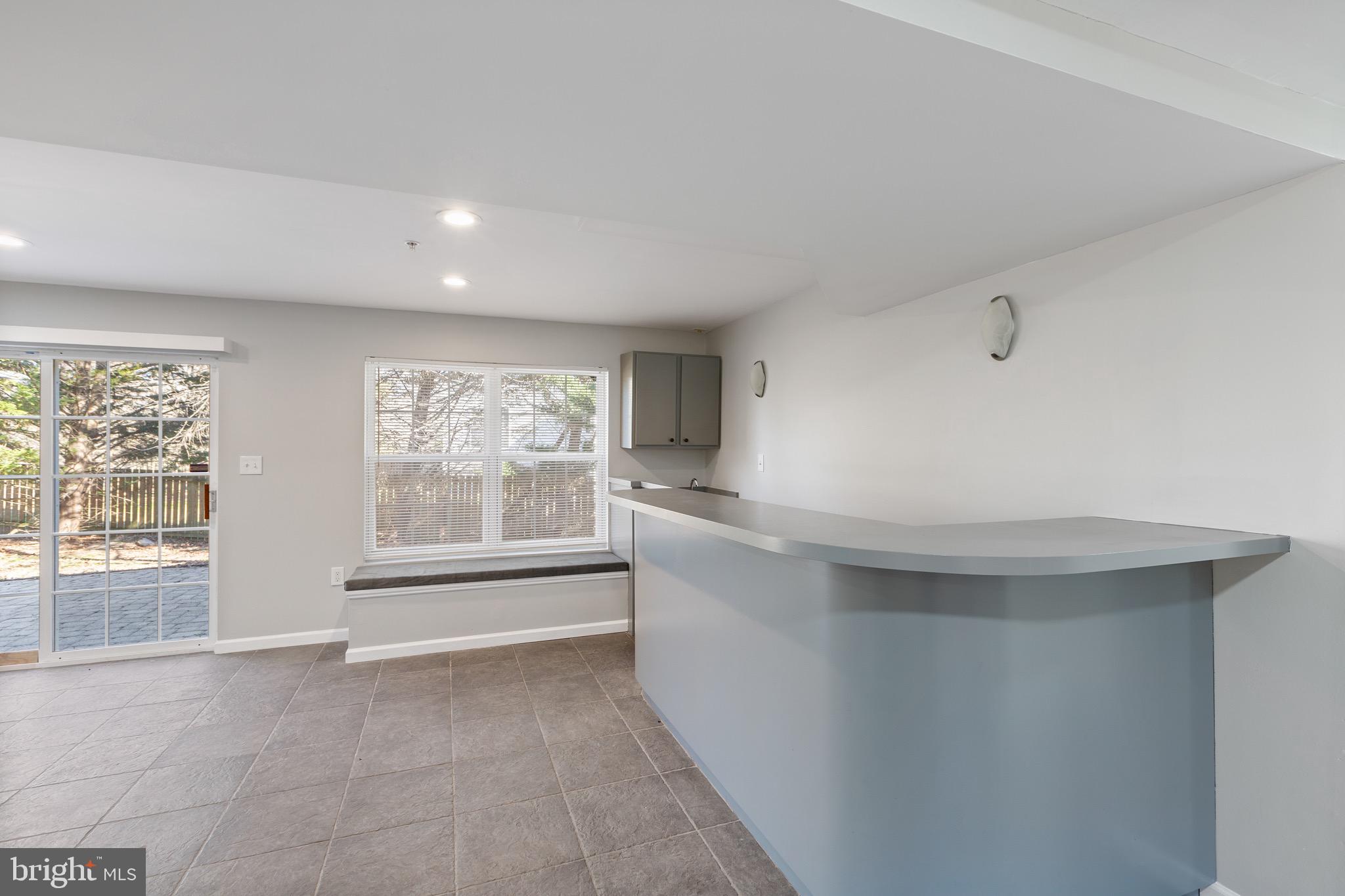 11400 Belvidere Road Bowie, MD 20721 - Photo 38 of 49 This wet bar is great for entertaining guest.