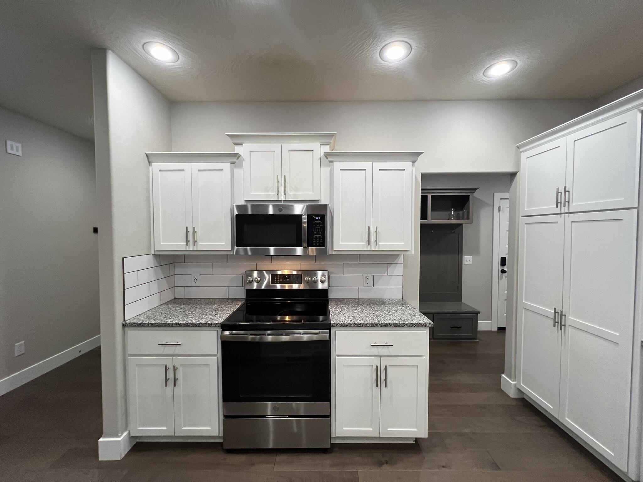 813 South Ridgemont Drive Nixa, MO 65714 - Photo 27 of 48 49