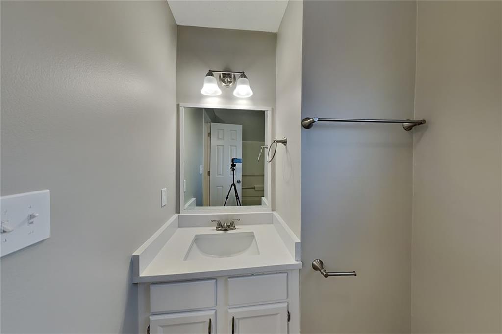 4440 Coventry Court Roswell, GA 30075 - Photo 27 of 38