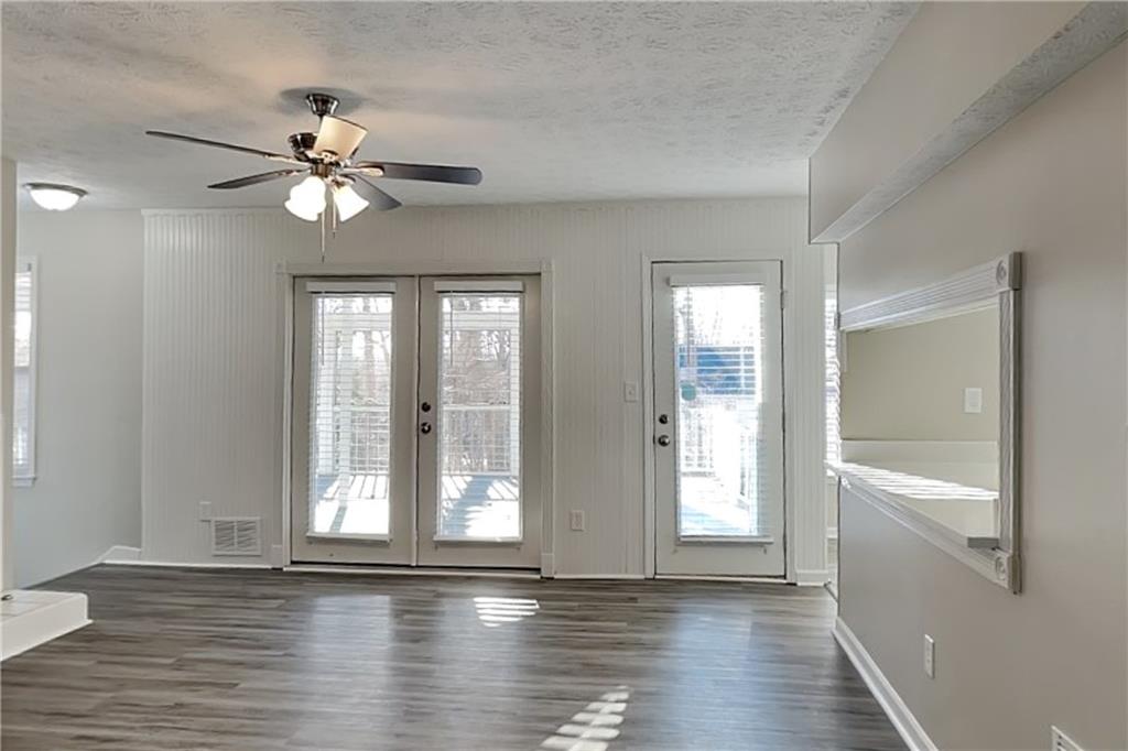 4440 Coventry Court Roswell, GA 30075 - Photo 3 of 38