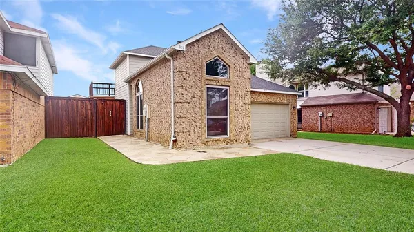 $350,000 | 911 Azalia Drive, Lewisville, TX 75067