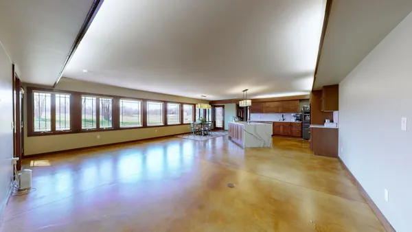 $450,000 | 205 Lewis Lane, Clinton, KY 42031