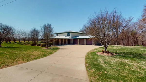 $450,000 | 205 Lewis Lane, Clinton, KY 42031