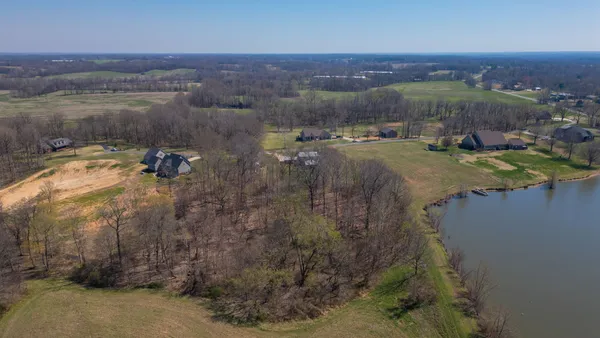 $450,000 | 205 Lewis Lane, Clinton, KY 42031