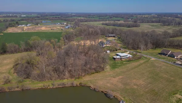 $450,000 | 205 Lewis Lane, Clinton, KY 42031
