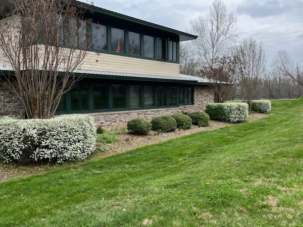 $450,000 | 205 Lewis Lane, Clinton, KY 42031