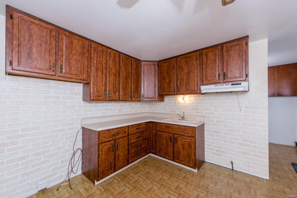 214 George Street Brighton, IL 62012 - Photo 7 of 28 Gallery Image 7