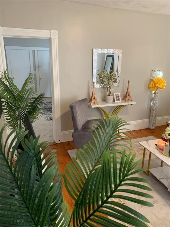 6 Beckman Street Worcester, MA 01607 - Photo 15 of 38