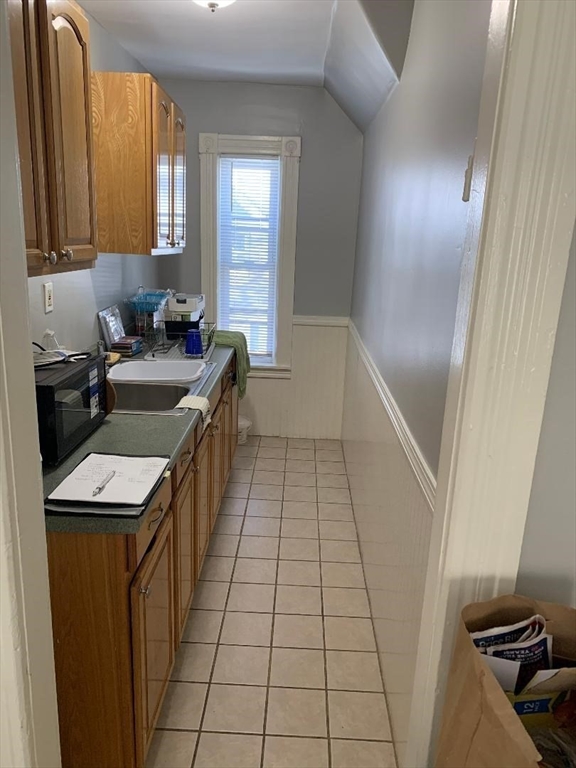 6 Beckman Street Worcester, MA 01607 - Photo 34 of 38