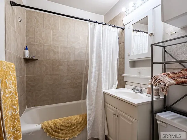 $280,000 | 635 South 4th Avenue, Pocatello, ID 83201