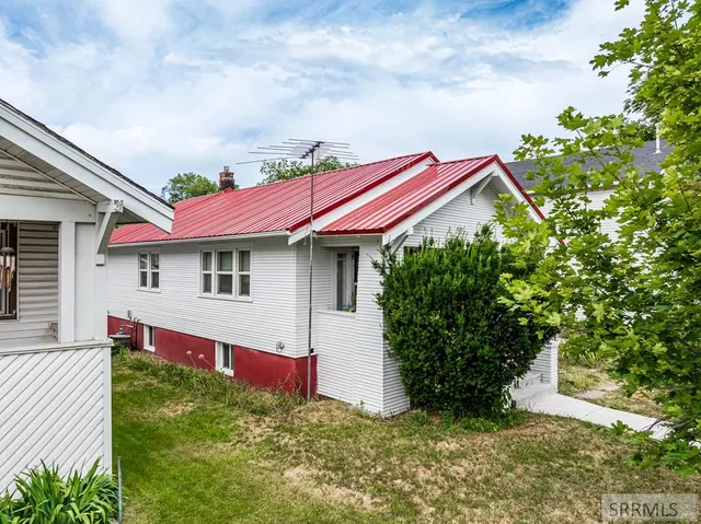 $280,000 | 635 South 4th Avenue, Pocatello, ID 83201