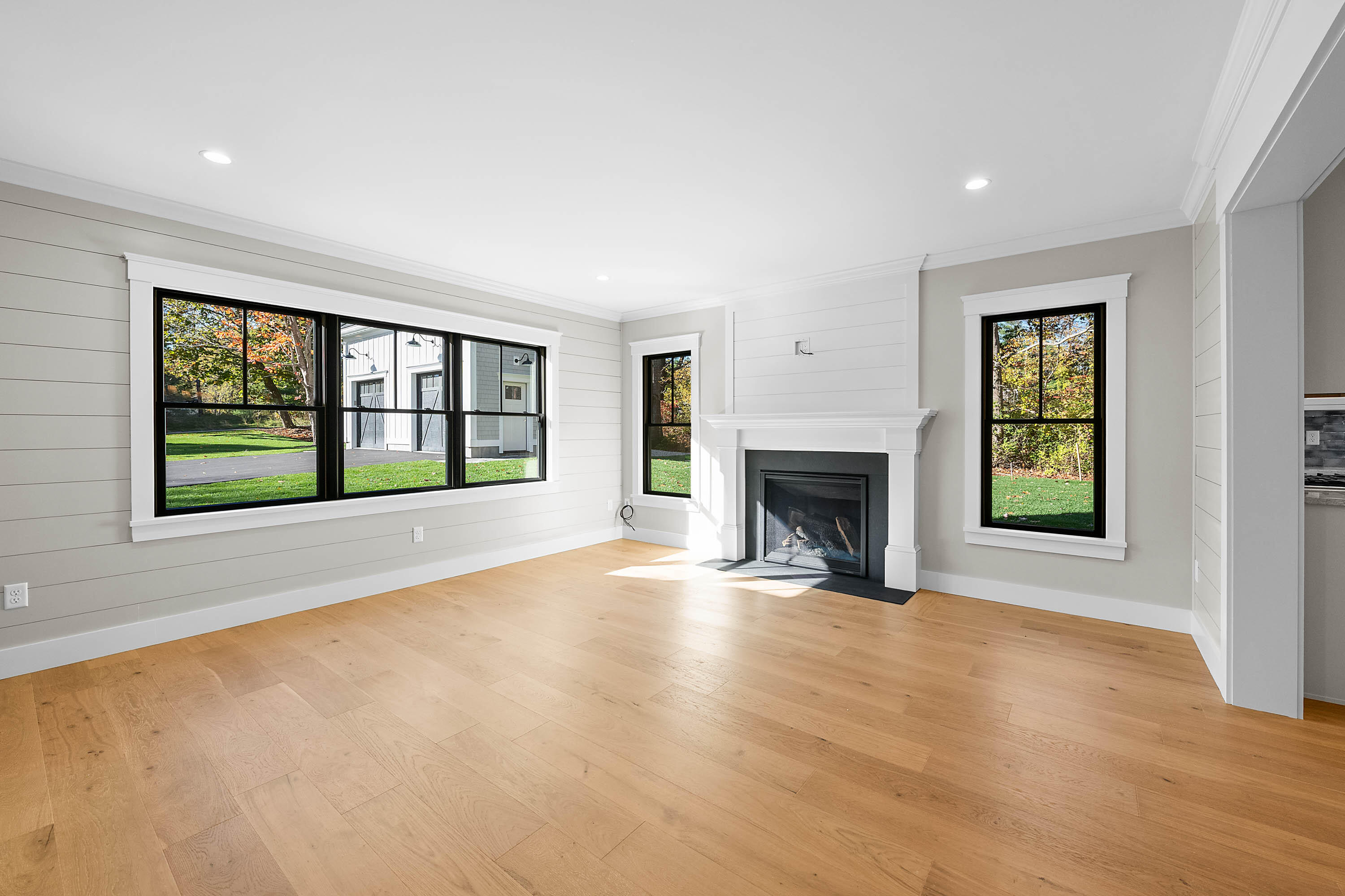 142 Main Street Kennebunkport, ME 04046 - Photo 16 of 57 pic-12
