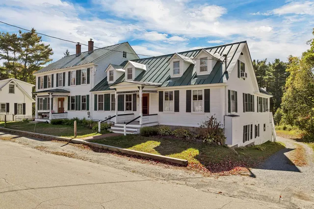 $345,000 | 6 On The Common, Unit 5, Lyme, NH 03768