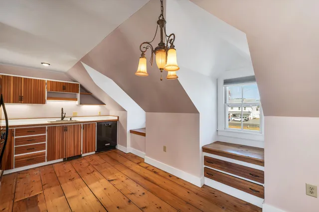 $345,000 | 6 On The Common, Unit 5, Lyme, NH 03768