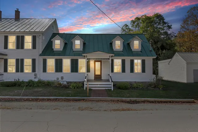 $345,000 | 6 On The Common, Unit 5, Lyme, NH 03768