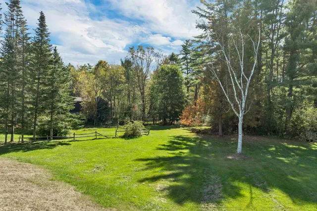 $345,000 | 6 On The Common, Unit 5, Lyme, NH 03768