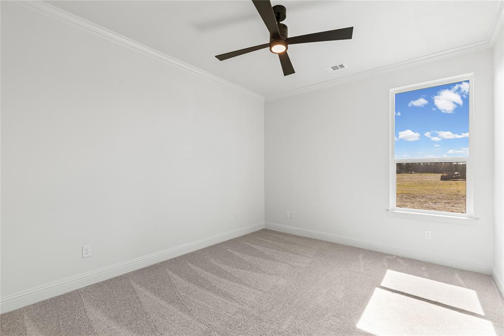 4720 Magnolia Trail Midlothian, TX 76065 - Photo 35 of 40 an empty room with a window