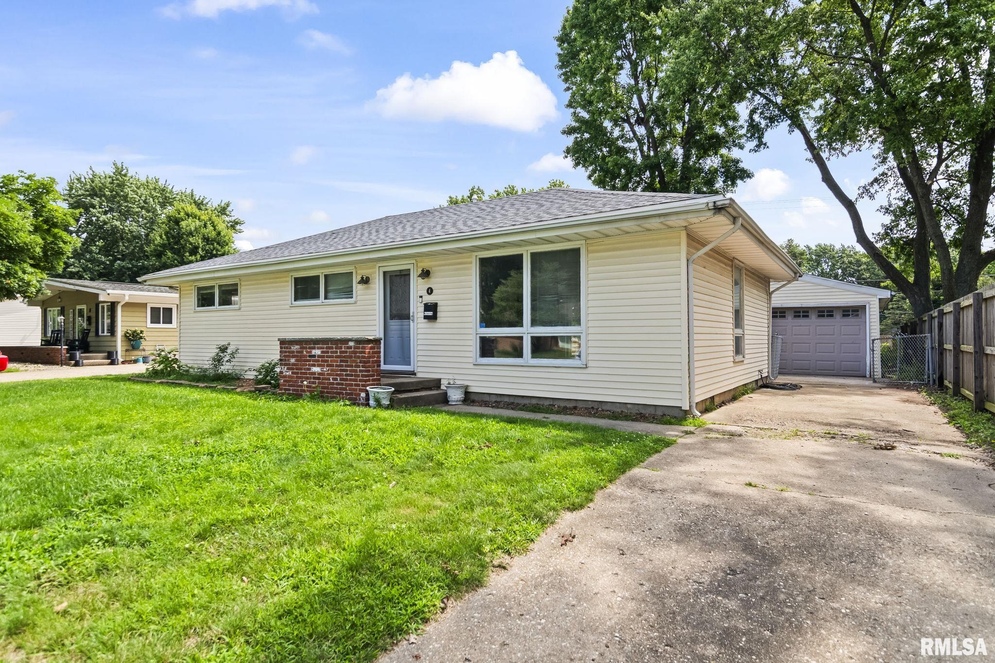 4 North Oxford Road Springfield, IL 62702 - Photo 3 of 32