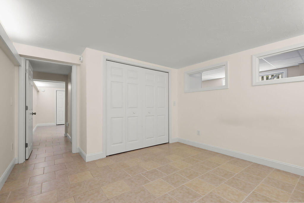 379 Monomoscoy Road Mashpee, MA 02649 - Photo 16 of 42 IMG_2240