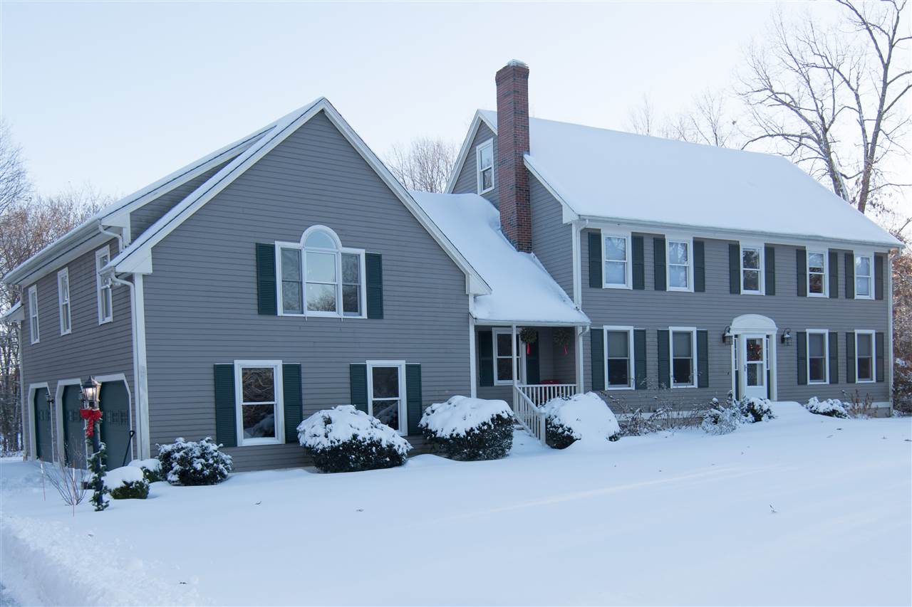 30 Picadilly Road Hampstead, NH 03841 - Photo 2 of 40