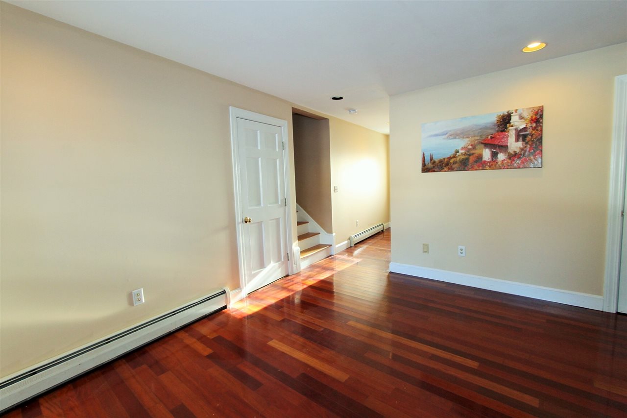 30 Picadilly Road Hampstead, NH 03841 - Photo 21 of 40