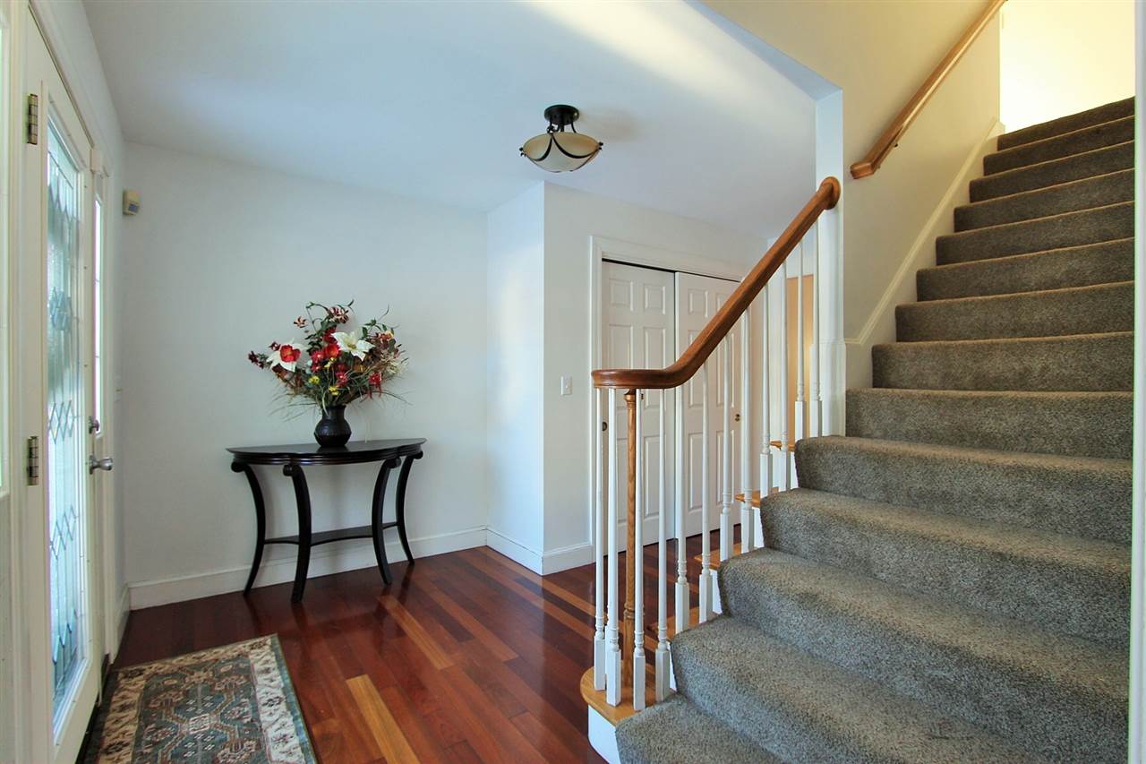 30 Picadilly Road Hampstead, NH 03841 - Photo 4 of 40