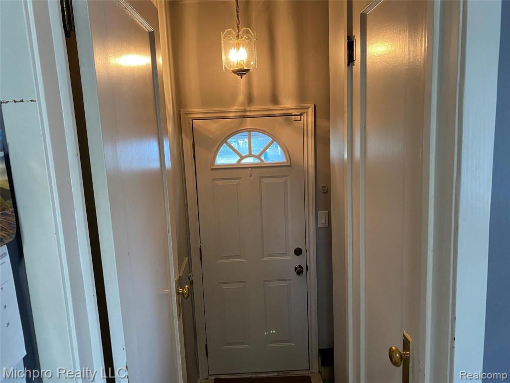 47474 Ryan Road Utica, MI 48317 - Photo 21 of 27