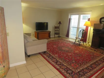 $134,900 | 318 Lake Marina Avenue, Unit 219, New Orleans, LA 70124