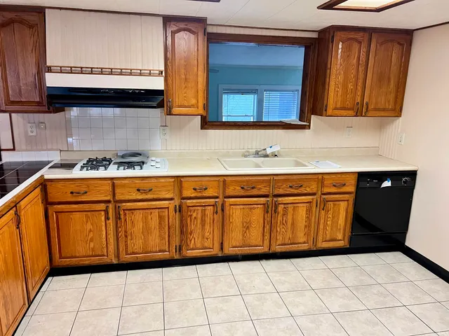 $124,900 | 2405 Woodmont Drive, South Bend, IN 46614