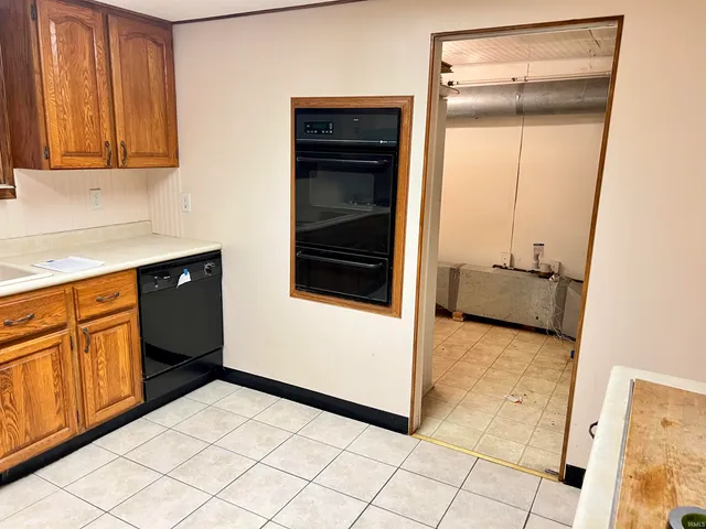 $124,900 | 2405 Woodmont Drive, South Bend, IN 46614