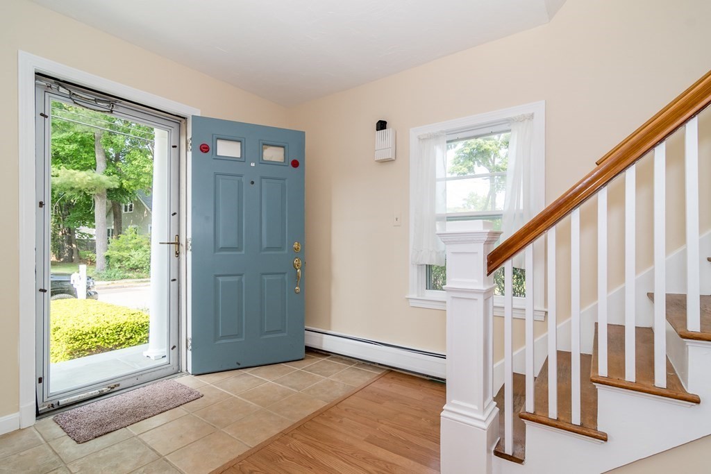 19 Gorman Road Framingham, MA 01702 - Photo 3 of 27 Gallery Image 3
