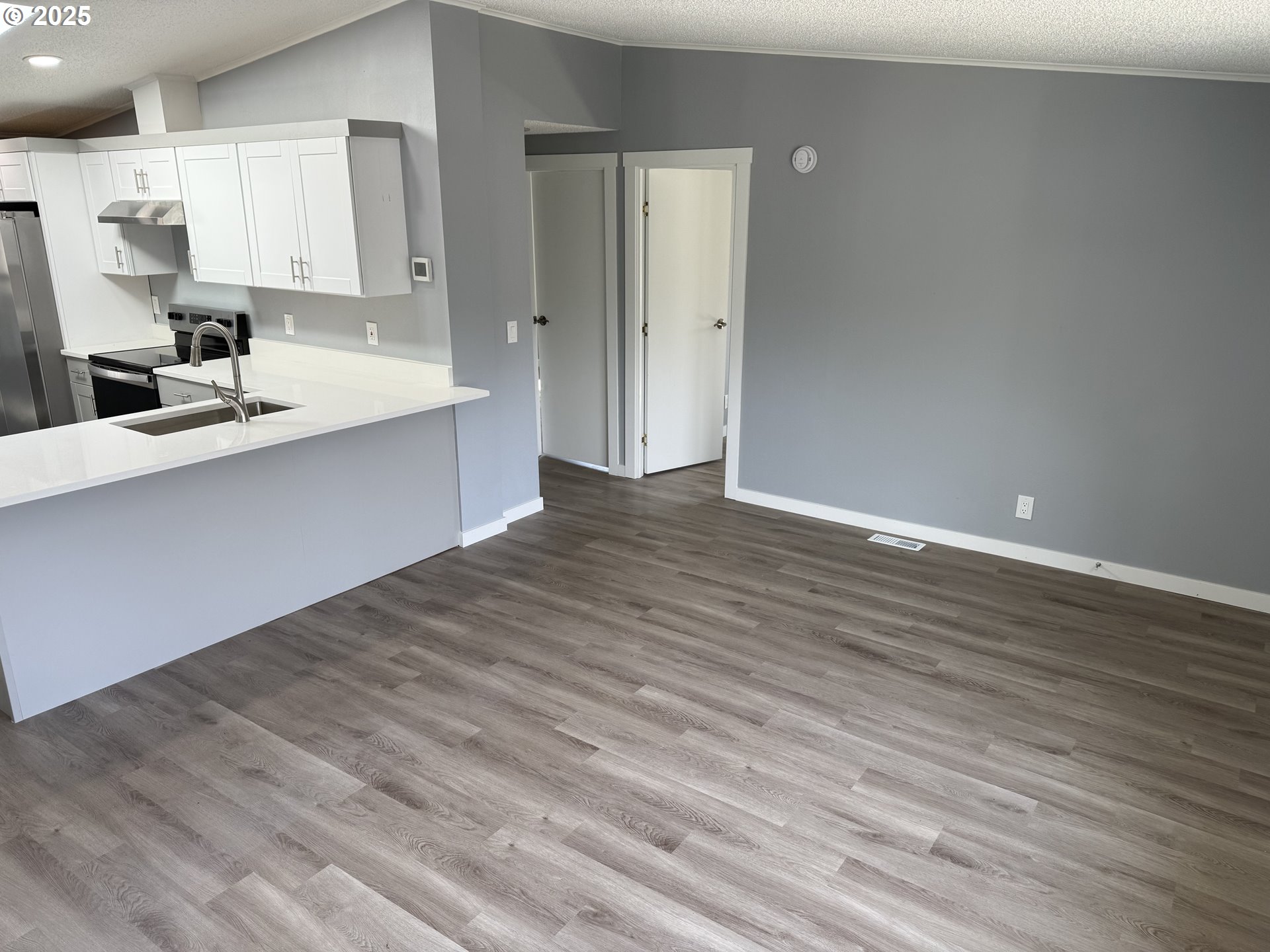13115 Southeast Foster Road, Unit 50 Portland, OR 97236 - Photo 5 of 9 Gallery Image 5