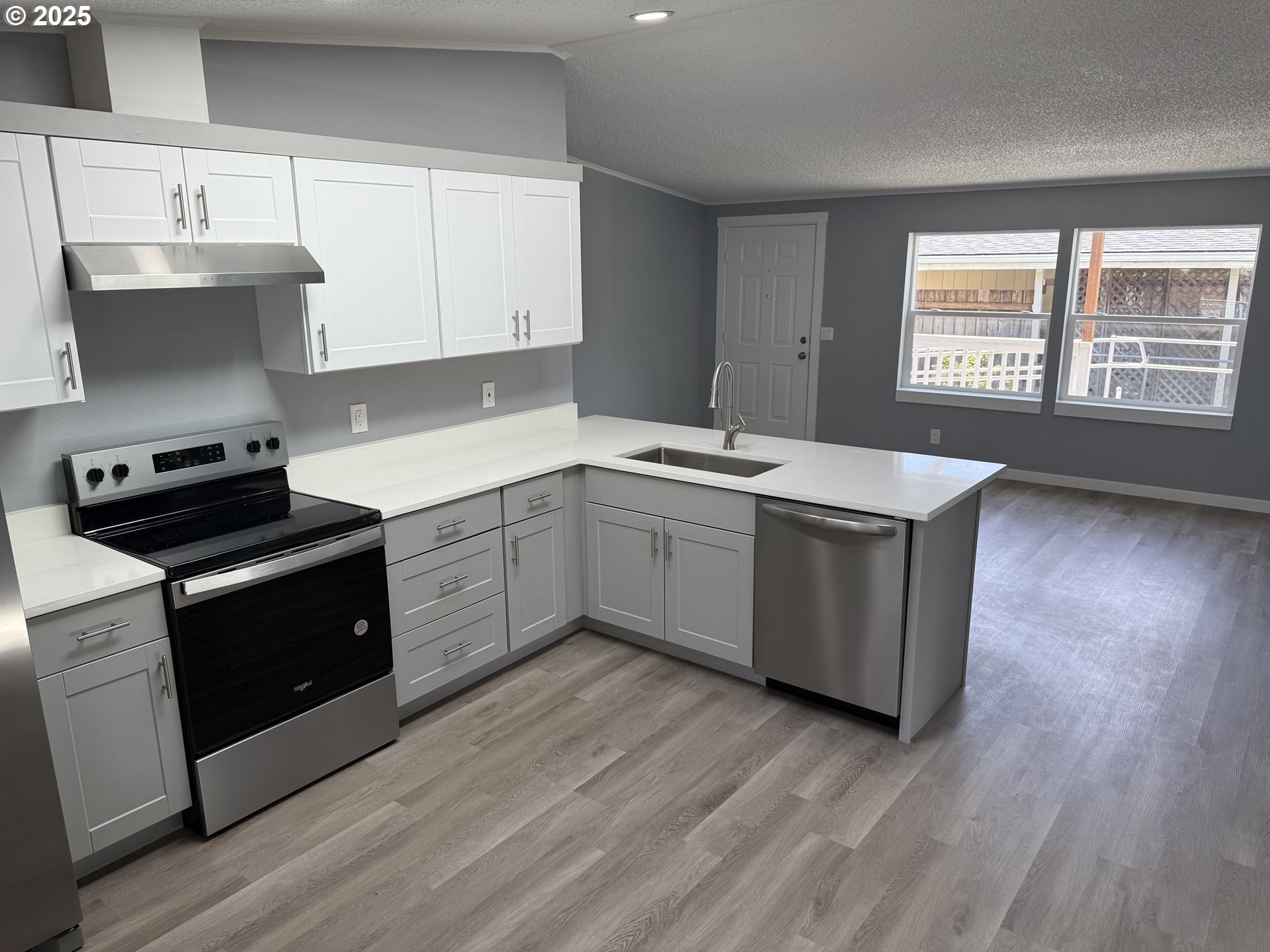 13115 Southeast Foster Road, Unit 50 Portland, OR 97236 - Photo 6 of 9 Gallery Image 6