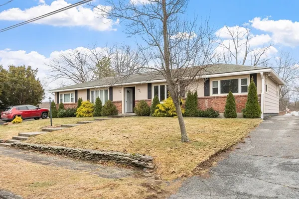 $2,500 | 45 -45A Kinglet Drive, Unit A, Shrewsbury, MA 01545