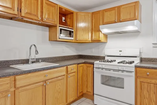 $2,500 | 45 -45A Kinglet Drive, Unit A, Shrewsbury, MA 01545