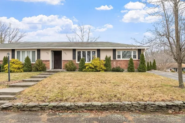 $2,500 | 45 -45A Kinglet Drive, Unit A, Shrewsbury, MA 01545