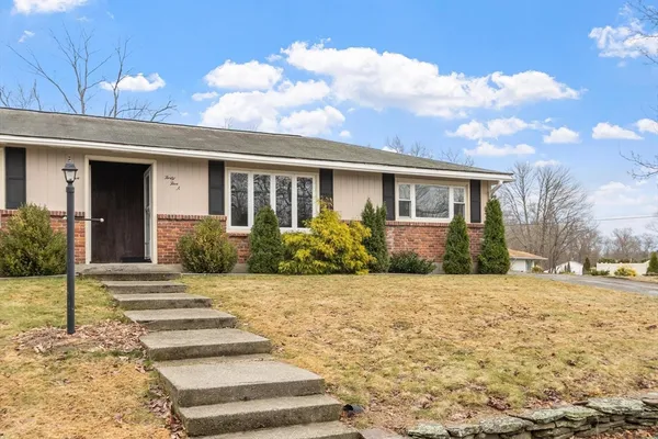 $2,500 | 45 -45A Kinglet Drive, Unit A, Shrewsbury, MA 01545